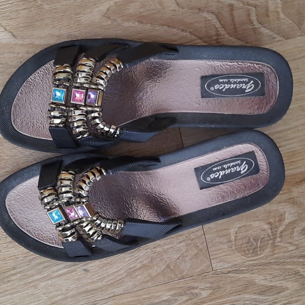 Size 8 bling sandle